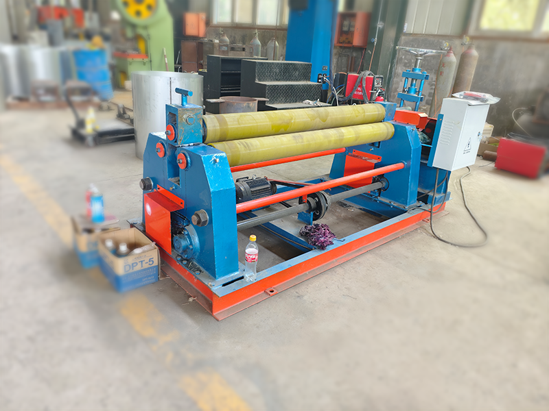 不銹鋼卷板機(jī)